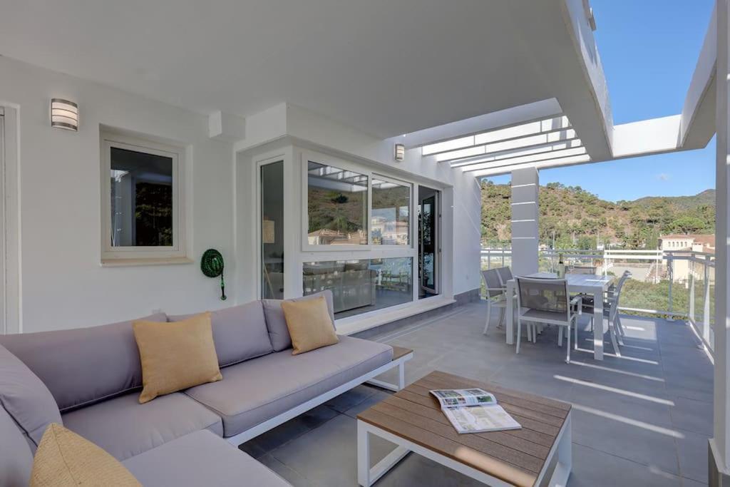 Riverside Benahavis Holiday Rental Apartment Extérieur photo
